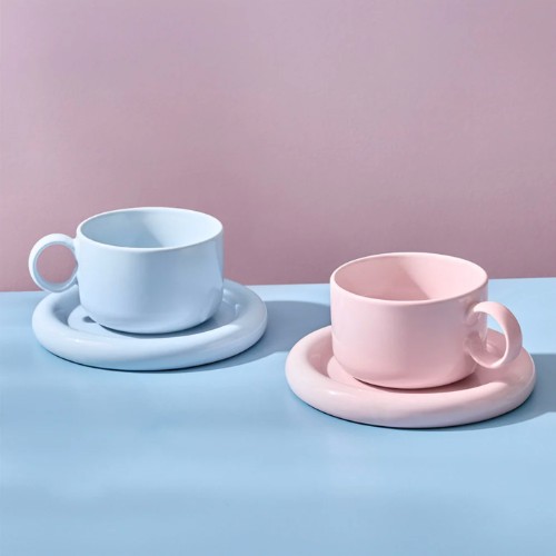 Finn Teacup & Saucer - Salt & Pepper